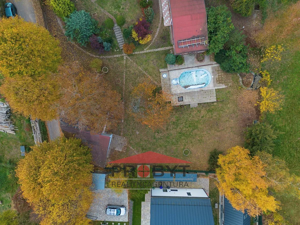 Prodej stavebního pozemku 700 m²
